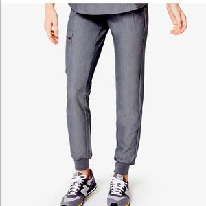 Poshmark: Buy and sell fashion, home decor, beauty \u0026 more